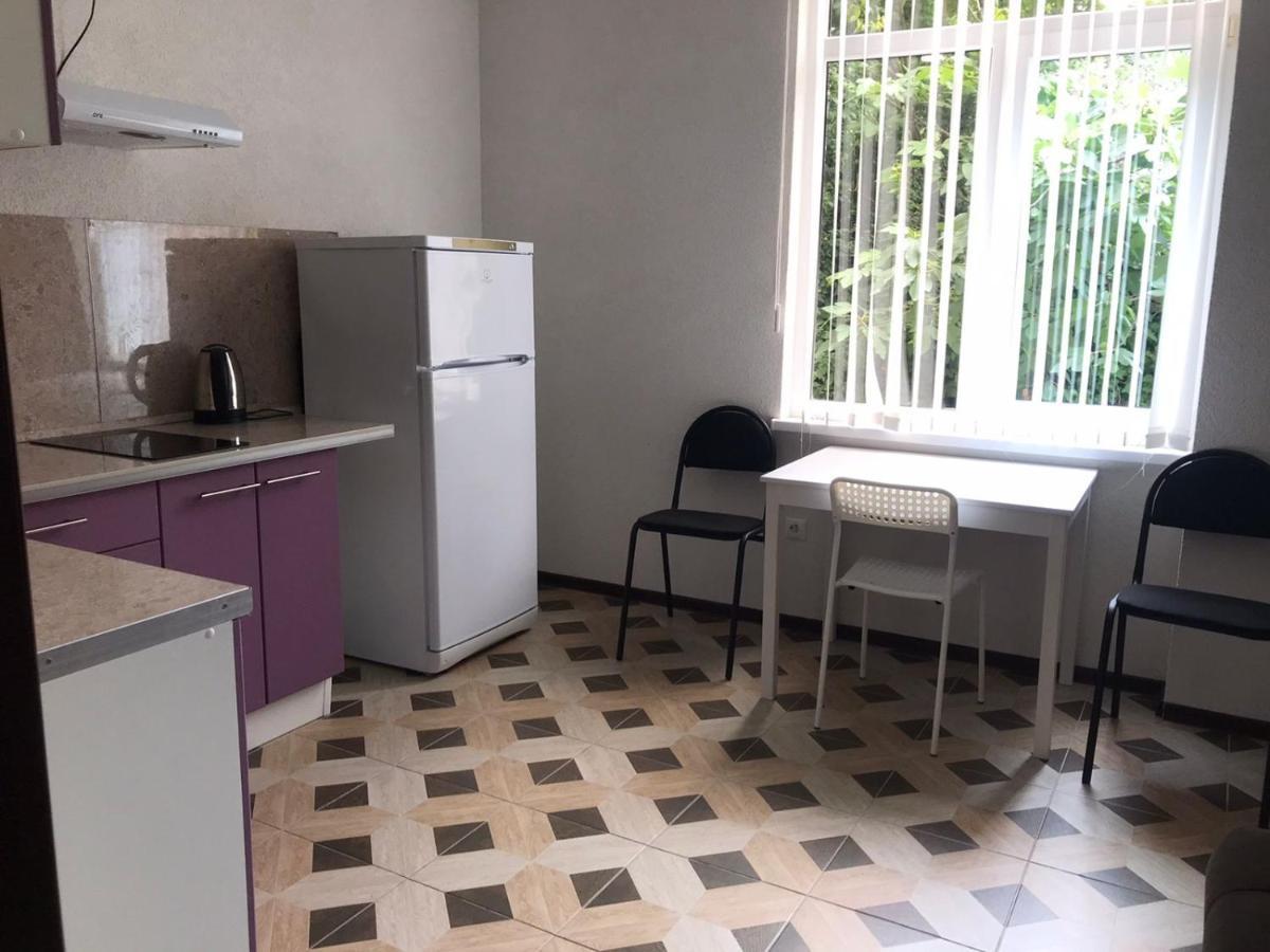 Apartments Na Beregu 수쿰 외부 사진